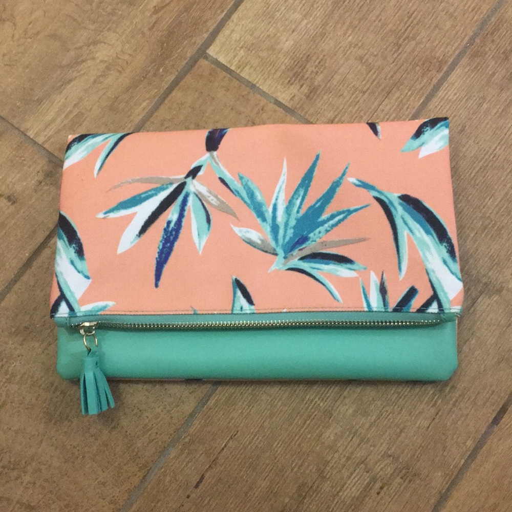 Like new condition Rachel Pally clutch